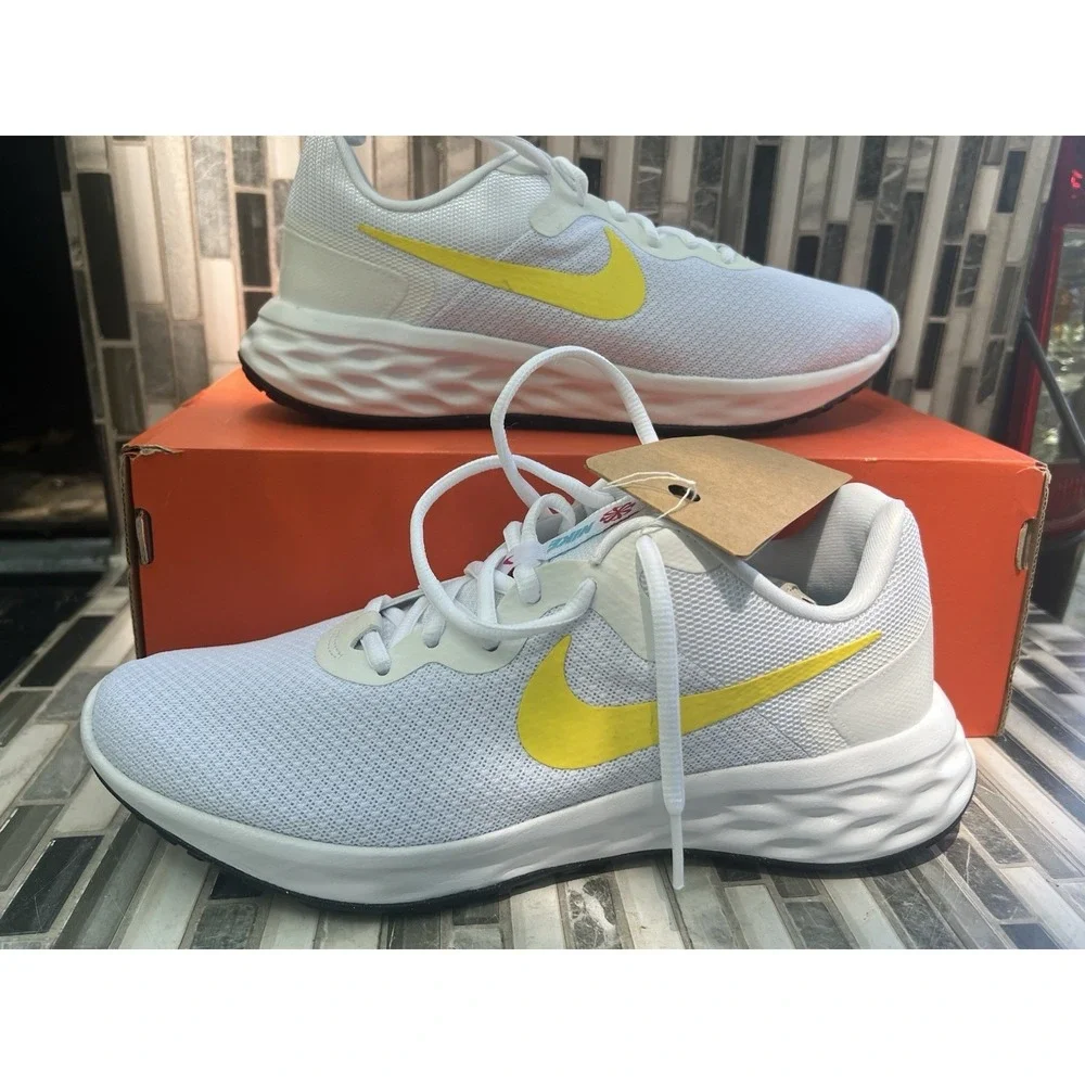 Size 9 - Nike Revolution 6 Next Nature White Opti Yellow W‎